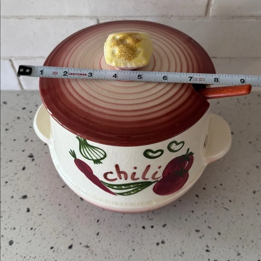 LA Pottery Tureen Soup Stew Chili Beans #705 1957 Kitchen Decor Made in the USA